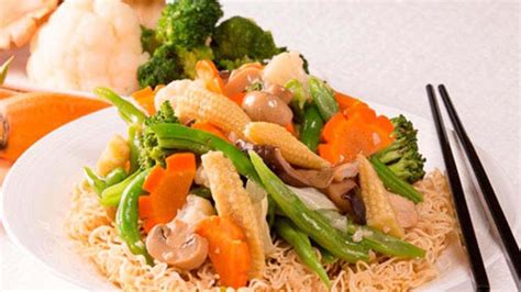 Vegetable Chow Mein - Lg (81712.0) - calories, carbs, nutrition