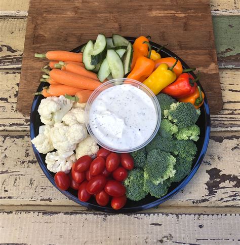 Vegetable Crudite with Ranch Dressing - calories, carbs, nutrition