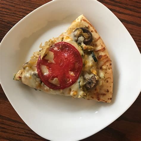 Vegetarian Breakfast Pizza - calories, carbs, nutrition