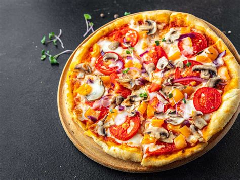 Vegetarian Pizza, Personal Size - calories, carbs, nutrition