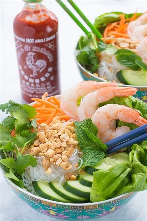 Vietnamese Noodle Bowl with Shrimp - calories, carbs, nutrition