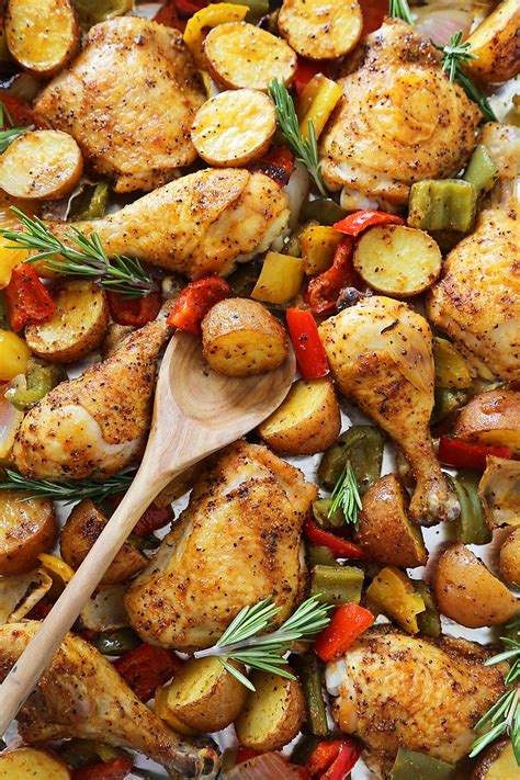 VW Blackened Chicken with Rosemary Potatoes Broccoli Red Pepper Toss - calories, carbs, nutrition