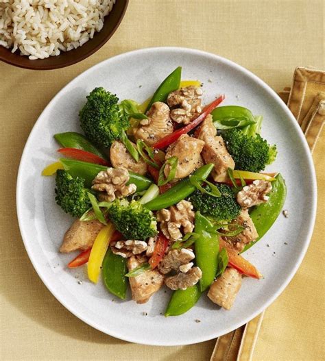 Walnut Chicken Stir Fry - calories, carbs, nutrition