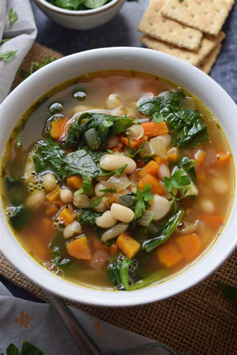 White Bean and Spinach Soup - calories, carbs, nutrition