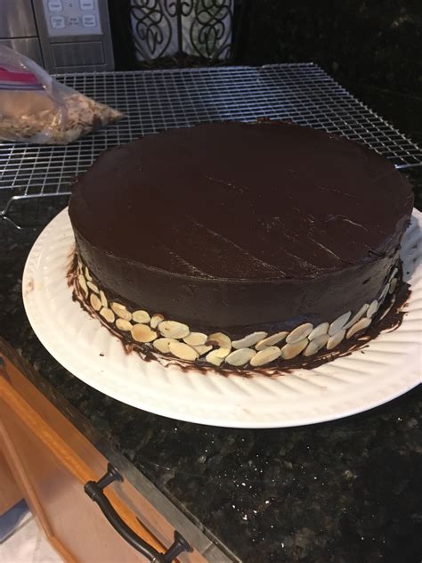 White Cake with Fudge Icing - calories, carbs, nutrition