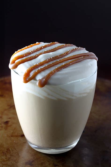 White Chocolate Caramel Latte - calories, carbs, nutrition