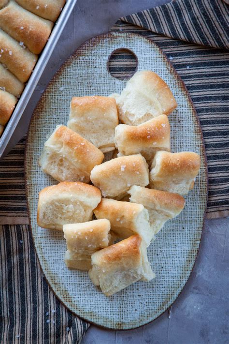 White Parker House Rolls - calories, carbs, nutrition