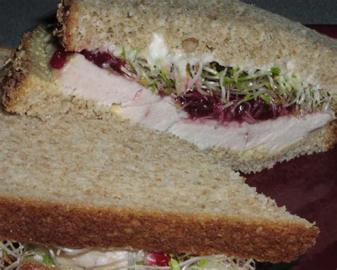 Wholemeal Turkey and Cranberry Sandwich - calories, carbs, nutrition