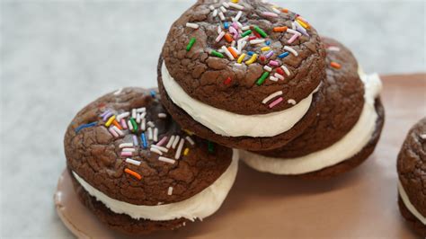 Whoopie Pie Brownie Cookie - calories, carbs, nutrition