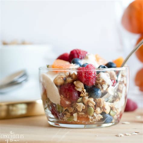 Wild Berry Crisp with Nut and Oat Crumble with Cinnamon-Orange Yogurt Drizzle - calories, carbs, nutrition