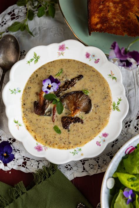 Wild Mushroom and Chervil Soup - calories, carbs, nutrition