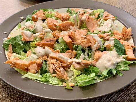 Wild Salmon Caesar Salad - calories, carbs, nutrition