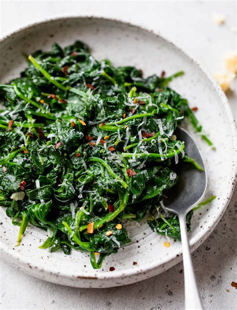 Wilted Spinach Saute - calories, carbs, nutrition