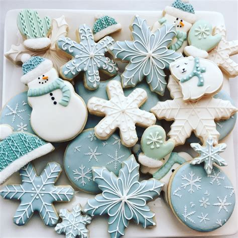 Winter Holiday Cookie - calories, carbs, nutrition