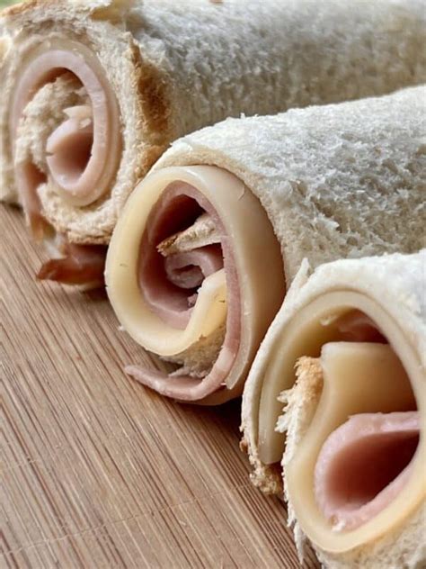 Wrap Ham & Swiss Honey Mustard 1/2 Wrap - calories, carbs, nutrition