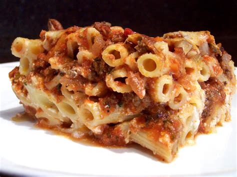 Ziti & Meat Sauce - calories, carbs, nutrition